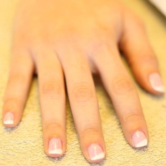 http://www.tlife.gr/files/Image/BEAUTY/2011/HOW%20TO%20BODY/PLAGIOGALLIKO/resized/4_530_530.JPG