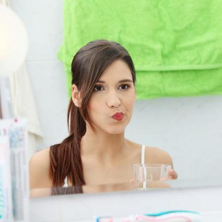 Το νέο... ανησυχητικό anti-beauty trend στο youtube!