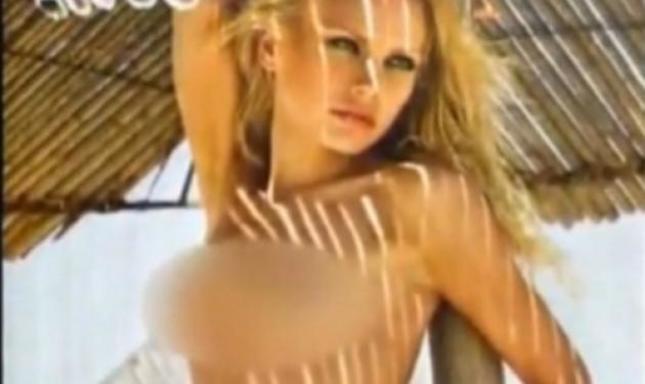 Η γυμνή φωτογράφηση της Playmate 2010!