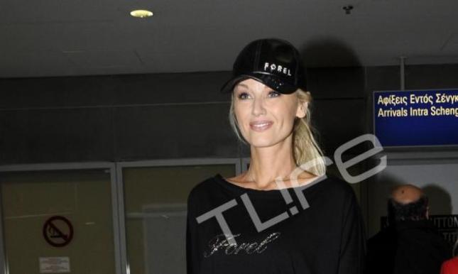 Έφθασε στην Ελλάδα η Α. Σκλεναρίκοβα! Δες φωτογραφίες μόνο στο TLIFE