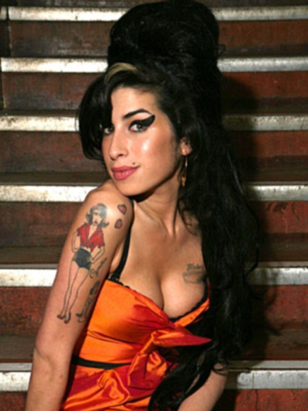 a1 A. Winehouse: Η ραγδαία άνοδος, η τραγική πτώση και ο αναμενόμενος θάνατος!