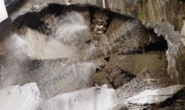 Δες τη στιγμή που φθάνει ο Μετροπόντικας στον Κορυδαλλό!