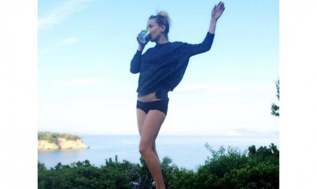 Kate Hudson: Η φωτογραφία μέσα στο δωμάτιο - ντουλάπα που τρέλανε τις θαυμάστριές της!