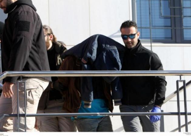 Ζητώ συγνώμη από την κοινωνία! Ο πατέρας του μικρού Φοίβου σπάει τη σιωπή του μέσα από τη φυλακή!
