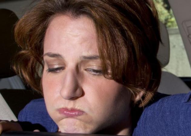 Ταξίδι με αυτοκίνητο: 8 κόλπα για να μην ζαλίζεσαι στην διαδρομή