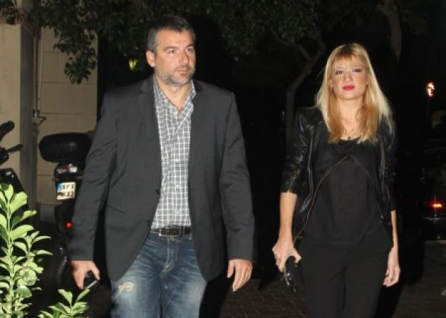 Φαίη Σκορδά - Γιώργος Λιάγκας: Κοινή βραδινή έξοδος με φίλους μετά από καιρό!