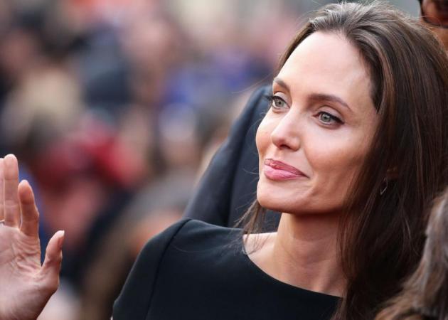 Angelina Jolie: Έφυγε για Μυτιλήνη - Πως πέρασε το βράδυ στην Αθήνα