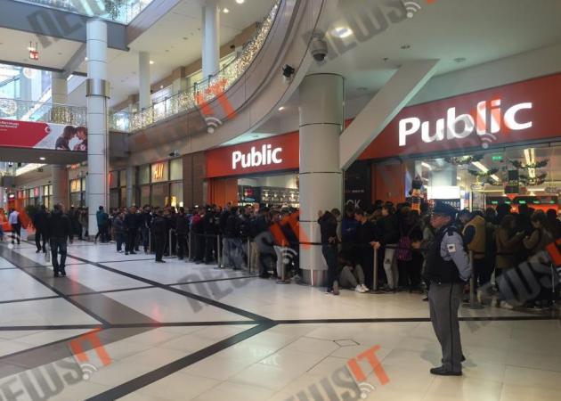 Black Friday: Ουρές... αξημέρωτα στα μαγαζιά!