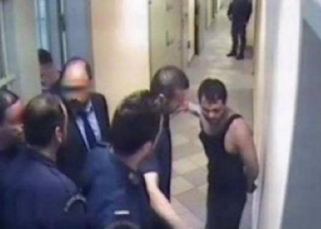 Φύγανε δύο-τρία χτυπήματα! Δεν είδα όμως πώς - Η απολογία των σωφρονιστικών για το θάνατο του βαρυποινίτη Καρέλι