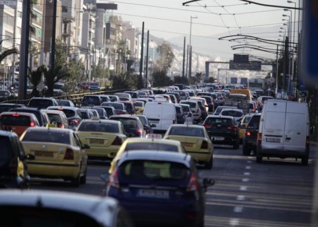 Τέλη κυκλοφορίας 2018: Αλλάζουν όλα! Για ποια ΙΧ αυξάνονται τα τέλη, για ποια μειώνονται