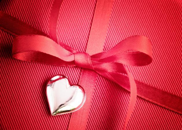 Valentine's Day! Πες μου το ζώδιό του, να σου πω τι δώρο να του κάνεις...