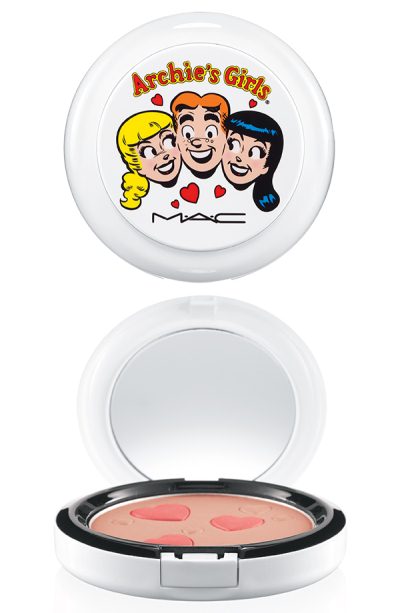 src=/files/Image/BEAUTY/2013/BEAUTY_NEWS/FEBRUARY/4_2/ArchieGirls-PearlmatteFacePowder-FlatterMe-72.jpg