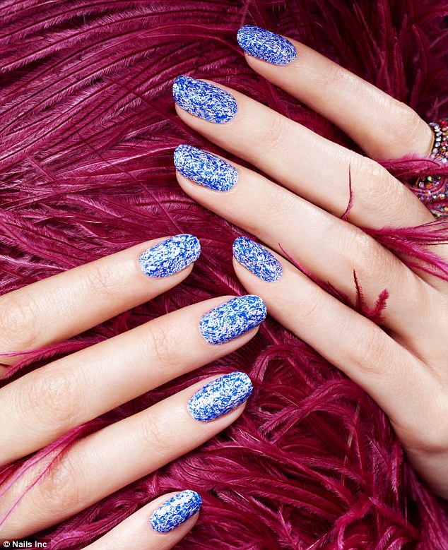 src=/files/Image/BEAUTY/2013/BEAUTY_NEWS/FEBRUARY/7_2/feather_nails2.jpg