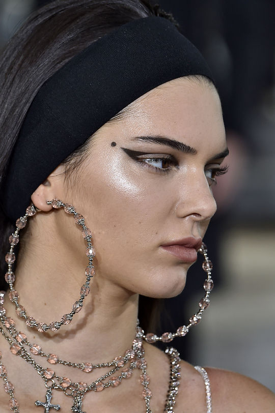 src=/files/Image/BEAUTY/2015/BEAUTY_NEWS/JUNE/30_6/givenchy1.jpg