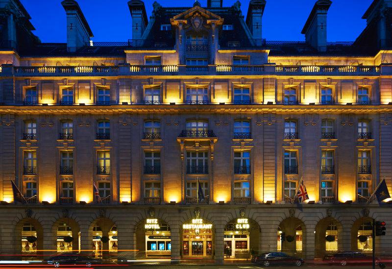 src=/files/Image/BEAUTY/2015/BEAUTY_NEWS/MAY/29_5/ritz-exterior-piccadilly.jpg