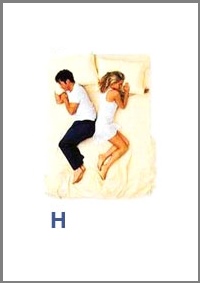 src=/files/Image/SxeseisKaiSex/2014/LOVEQUIZ/couples_sleeping_positions_8.jpg