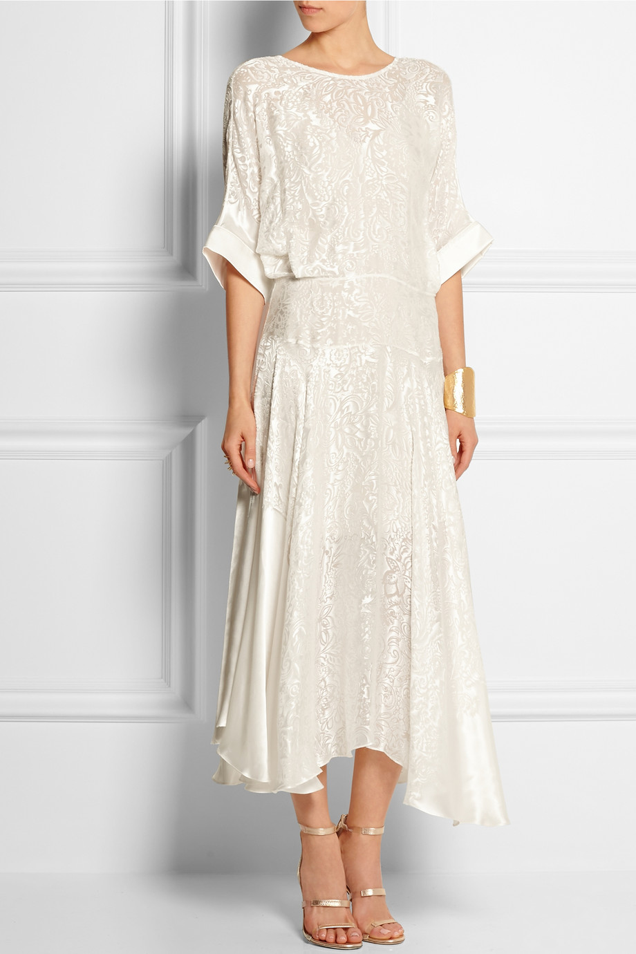 src=/files/Image/fashion/2015/JUNE/19-6/574239_fr_xl.jpg