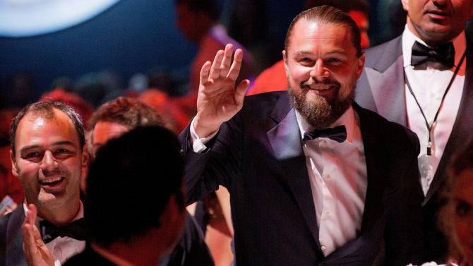 src=/files/Image/fashion/2015/MAY/24-5/leonardo-dicaprio-cannes-amfar-gala.jpg