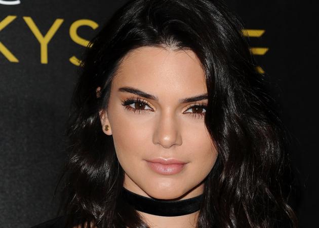 Η Kendall Jenner ξανθιά (και αγνώριστη)