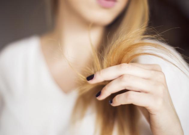 Ψαλίδα: Τρία κόλπα για να μην κόψεις τα μαλλιά σου!
