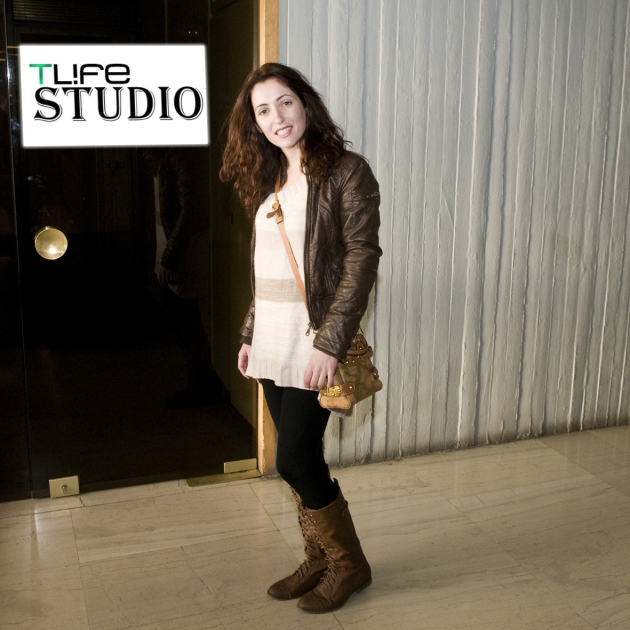1 | Η αναγνώστρια όπως ήρθε στο studio