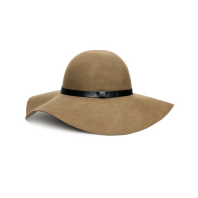 11 | Καπέλο H&M