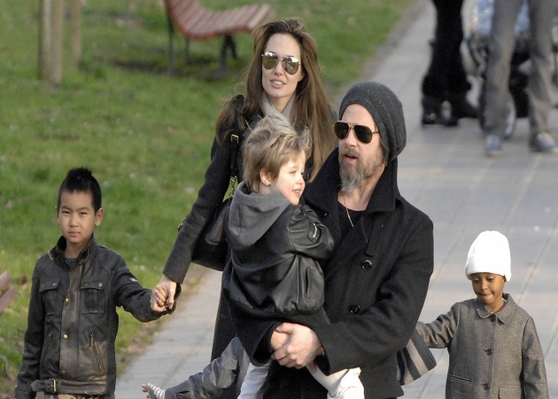 Brad Pitt: Επιβεβαιώνει ότι θα το πάρει το κορίτσι και δηλώνει: “Τα παιδιά μου με κάνουν να νιώθω γέρος”