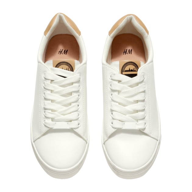 2 | Sneakers H&M € 24