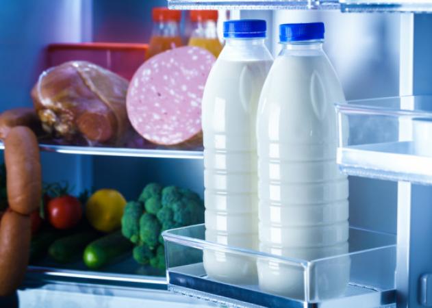 Γιατί πρέπει να MHN βάζετε το γάλα στην πόρτα του ψυγείου το καλοκαίρι