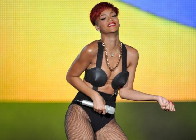 H Rihanna μιλάει για όλα