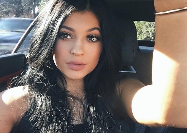 Είσαι περίπου στα 17; Δες τις beauty συμβουλές της Kylie Jenner!