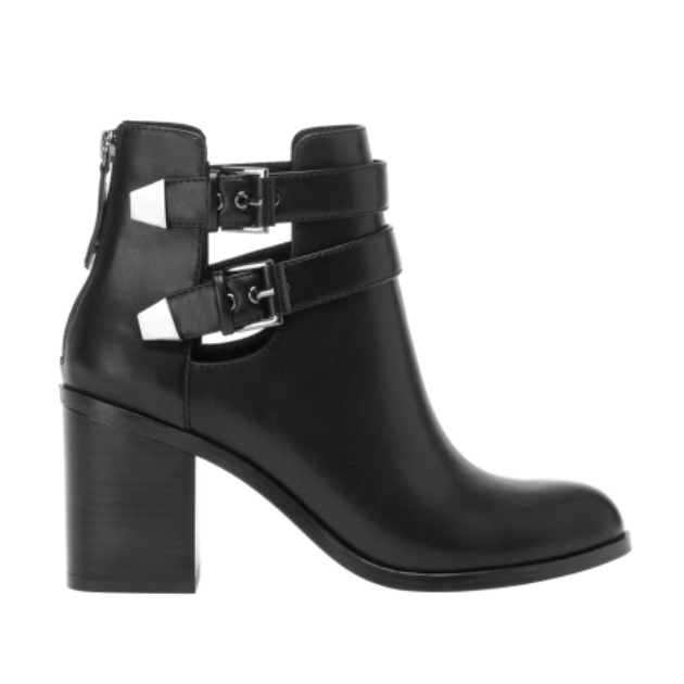 7 | Ankle boots Stradivarius