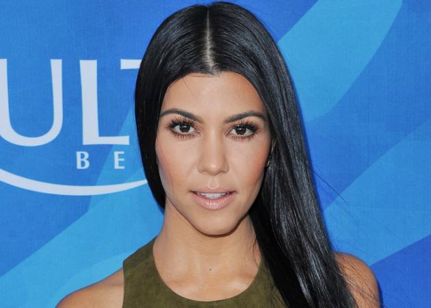 Η Kourtney Kardashian έχει super λαμπερά μαλλιά και μόλις αποκάλυψε πώς!