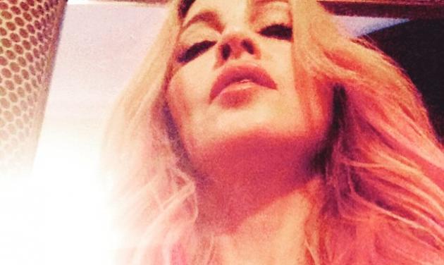 Madonna: Χωρίς μακιγιάζ και με το χρόνο να φαίνεται στο πρόσωπό της, επισκέπτεται το Kabbalah Centre στη Νέα Υόρκη