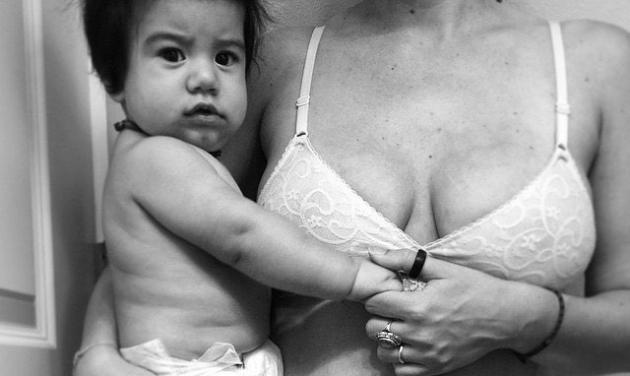 Μητέρα ανεβάζει φωτογραφίες μετά την εγκυμοσύνη της για να βοηθήσει τις νέες μαμάδες να αγκαλιάσουν το σώμα τους