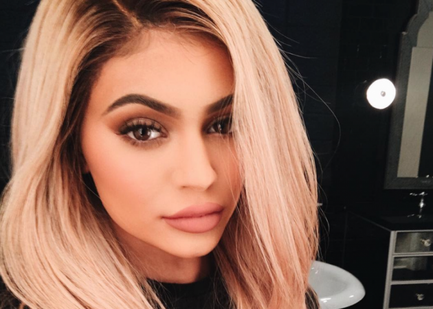 Η Kylie Jenner κάνει μια μάσκα που κοστίζει λιγότερο από 10 ευρώ!