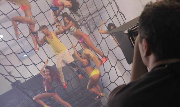 Νίκος Γκάνος: Backstage φωτογραφίες από το νέο του σέξι videoclip!