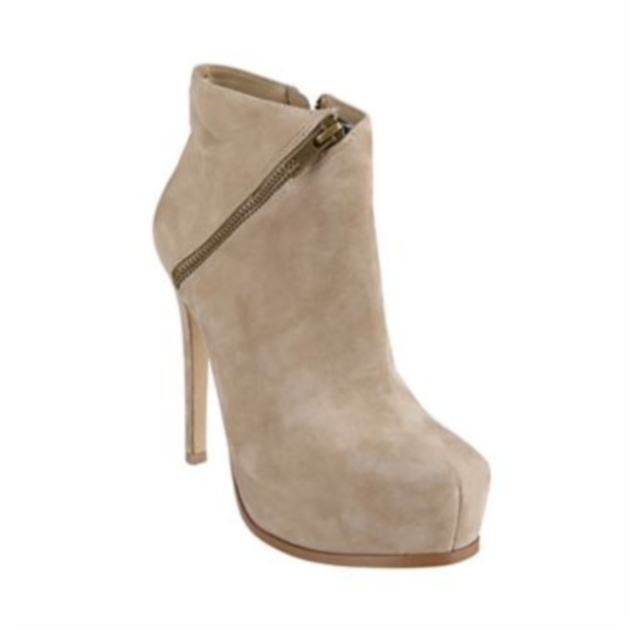 10 | Ankle Boots Steve Madden NAK