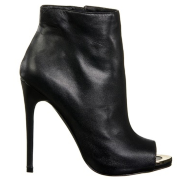 4 | Ankle boots Steve Madden Nak