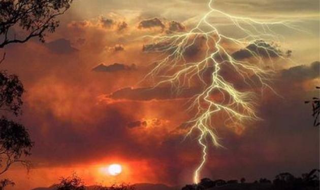 Κεραυνός σκότωσε 7 ανθρώπους και τραυμάτισε 67