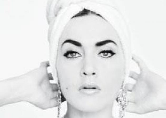 H Κate Winslet μεταμορφώνεται σε Elisabeth Taylor!