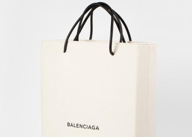 Δεν θα πιστεύεις πόσο έχει αυτή η shopping bag!