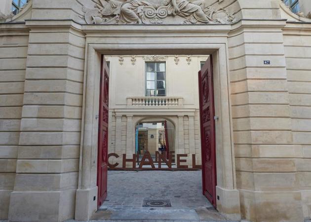 Ο οίκος CHANEL άνοιξε νέα boutique στο Παρίσι! Δες τις εντυπωσιακές φωτογραφίες