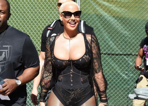 Κάντο όπως η kim! H Amber Rose, μας δείχνει τις καμπύλες της…