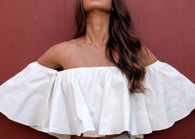 Θα φορεθούν φέτος τα off shoulder tops;