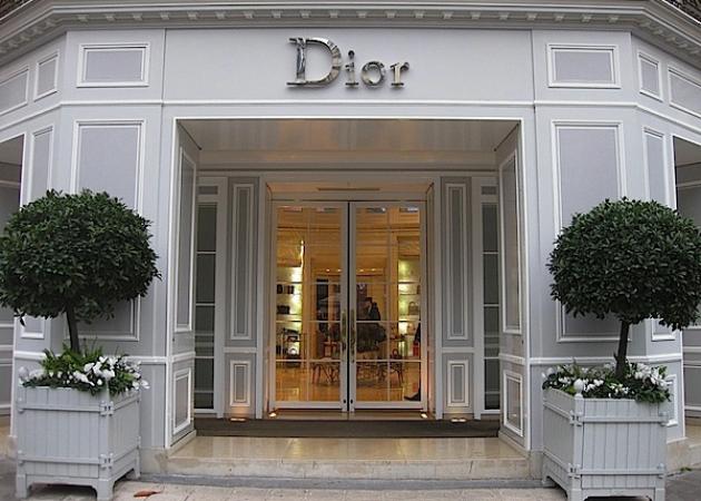 Ο οίκος Louis Vuitton εξαγοράζει τον Dior με αντίτιμο που ξεπερνάει τα 12 δισεκ. ευρώ!