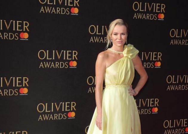 Η Amanda Holden φόρεσε Celia Kritharioti στα Olivier Awards. Δες το εντυπωσιακό look της