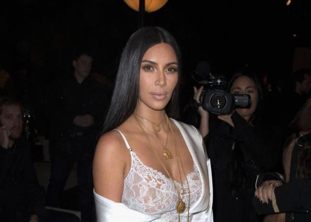 Η Kim Kardashian φοράει την πιο hot τάση της σεζόν! Όλες οι λεπτομέρειες του look της