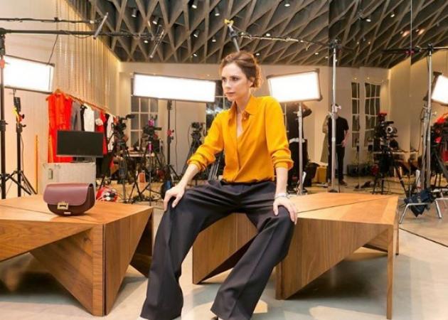 Αυτό δεν το περιμέναμε! Η Victoria Beckham “υπέκυψε” για πρώτη φορά στην athliesure τάση