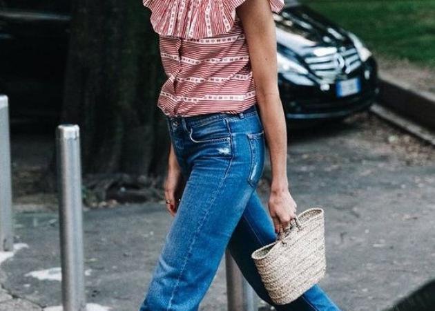 Αυτή είναι η τσάντα που κρατάει τώρα κάθε fashion κορίτσι!